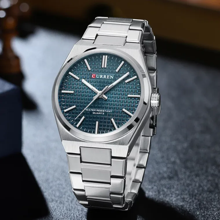 CURREN 8439 — Reloj de acero, esfera limpia